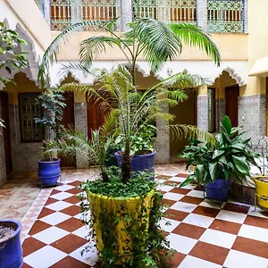 Otel Faouzi, Marakeş